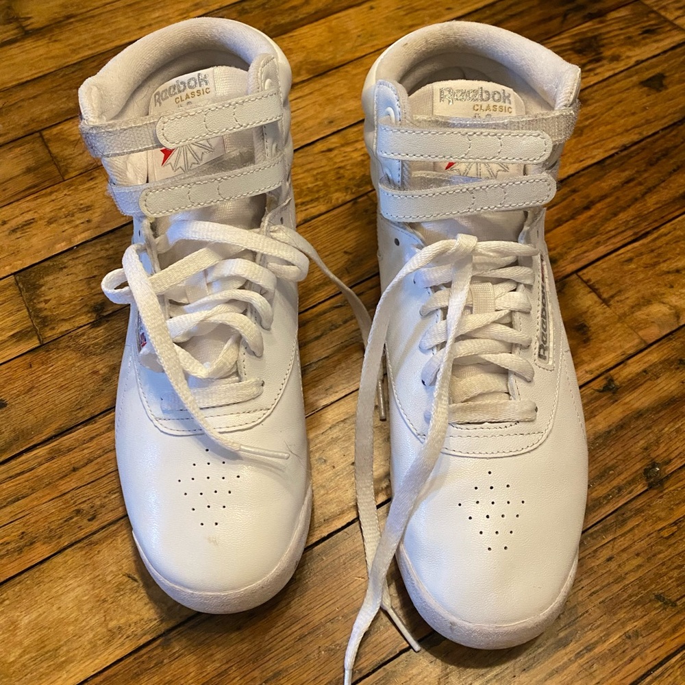 White Reebok Classic hi top womens size 9